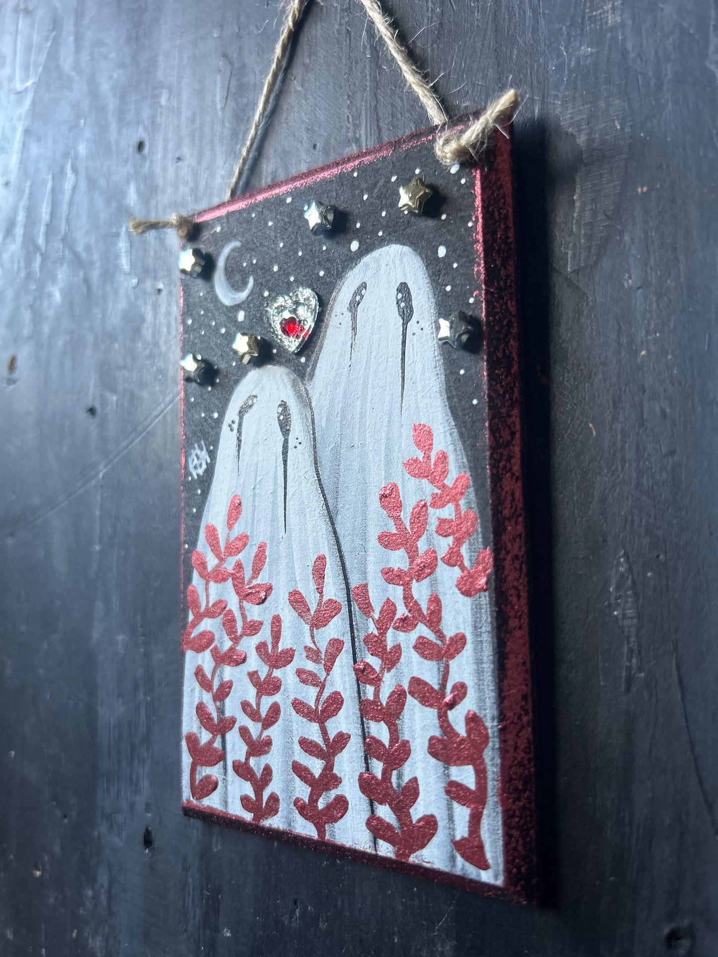 Hand Painted Wooden Plaque - Ghost Couple